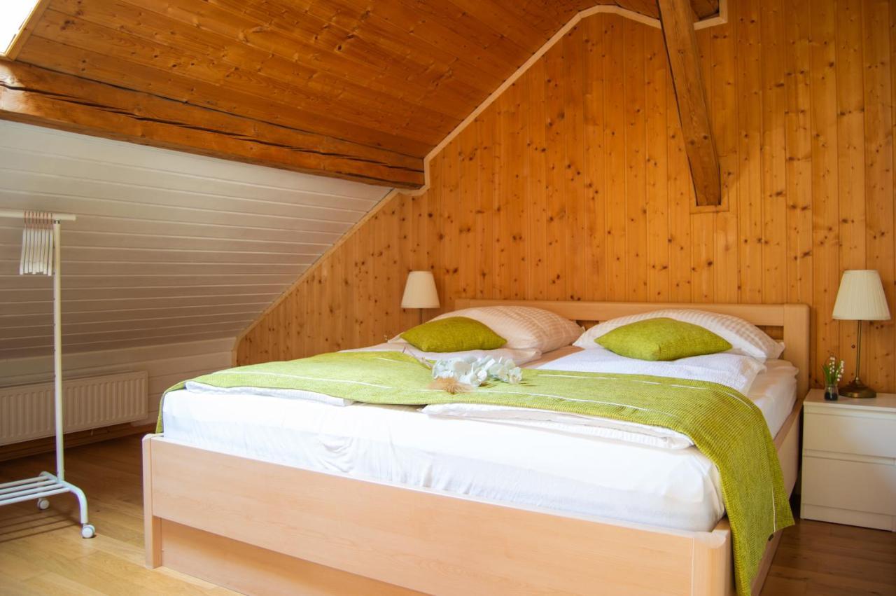 Wellness Mitten In Der Wasserfallstadt Triberg Triberg im Schwarzwald Eksteriør bilde