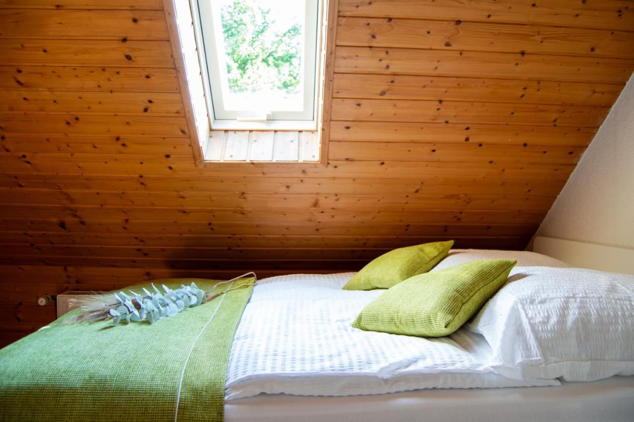 Wellness Mitten In Der Wasserfallstadt Triberg Triberg im Schwarzwald Eksteriør bilde