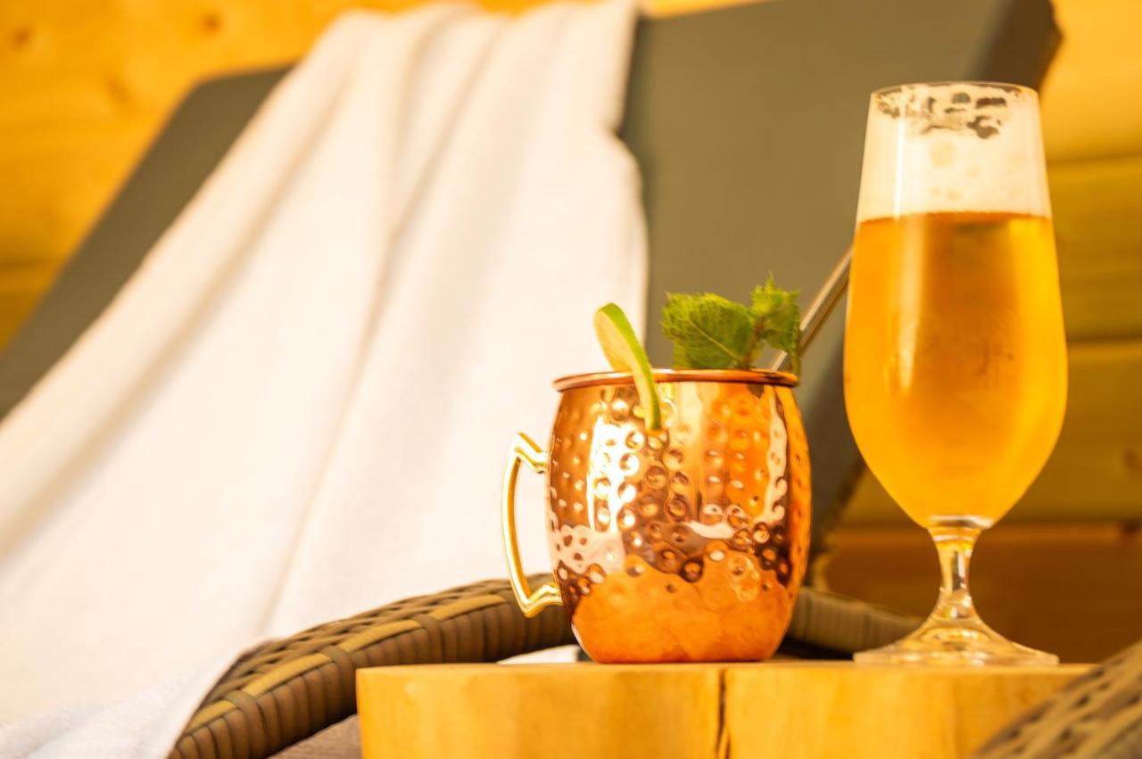 Wellness Mitten In Der Wasserfallstadt Triberg Triberg im Schwarzwald Eksteriør bilde