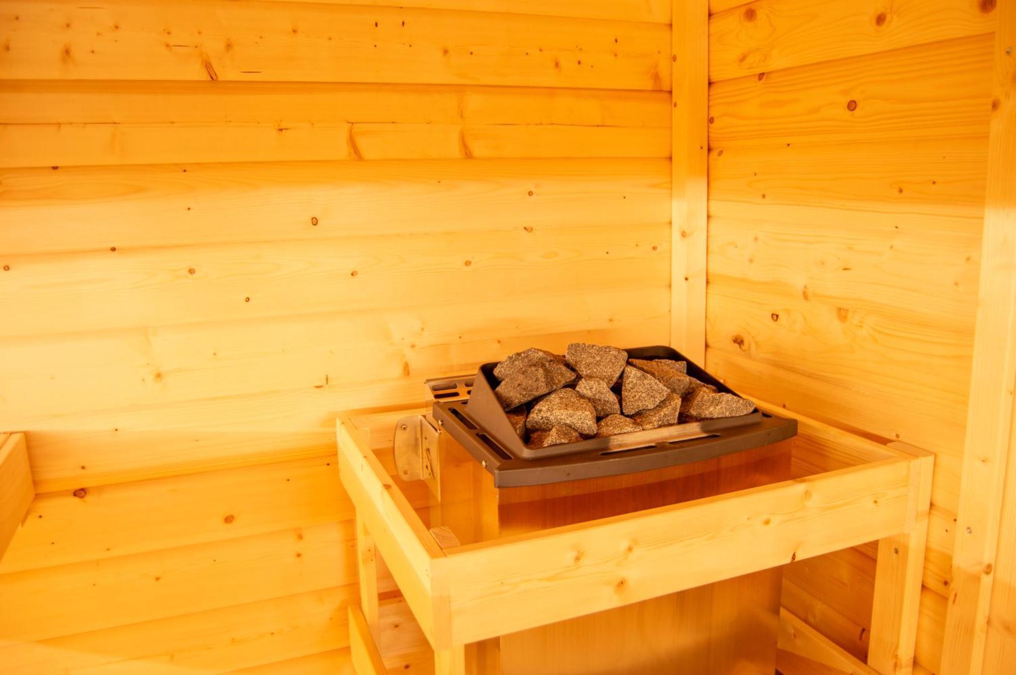 Wellness Mitten In Der Wasserfallstadt Triberg Triberg im Schwarzwald Eksteriør bilde